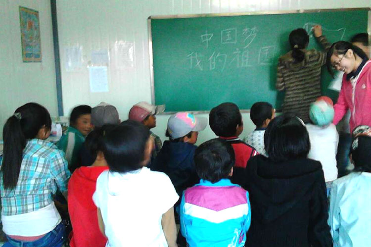 7��20������ӿƼ���W���t�ġ�֧����c�ຣ���Ϲ��WУ֧�̻�ӡ����c���ӹ�Ԓ���Ї������ҵ��������������e�С����ӂ��mȻ��o��С�����v����������Մ��������֣��s��Ȼ��μ������顣