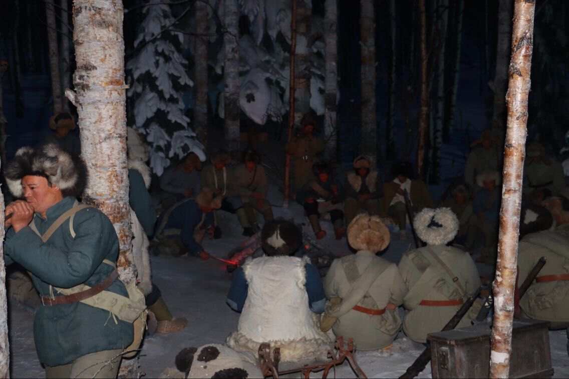 ���š�һ�ˡ��o���^��(n��i)��ӳ��(li��n)��(zh��n)ʿ��η������Ӣ�¿������龰Ϟ��Ⱥ����ꑼӽ� �z��