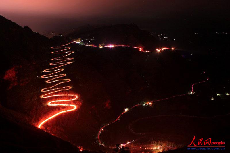 2974�˳ֻ��ͽ������·��¡��24���ա��γɉ��^�Ļ���L������ꐁ��֔zӰ�� 