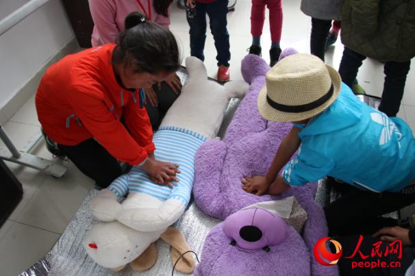 �V�|�t�ƴ�Wů�L�Ї�־Ը����꠵��Ĵ�ʡ�����ݿ����h�����l���ʹ��_չ����־Ը���գ��̺��ӂ��ƌW�\�ӣ��p���\�ӓp������ᘌ��\�ӳ�Ҋ�܂���r���ڼ����Ծȼ��ܡ��D�麢�ӂ����ò�ż�����ķΏ��K�������ȼ��ȼ��ɡ����F��ṩ��