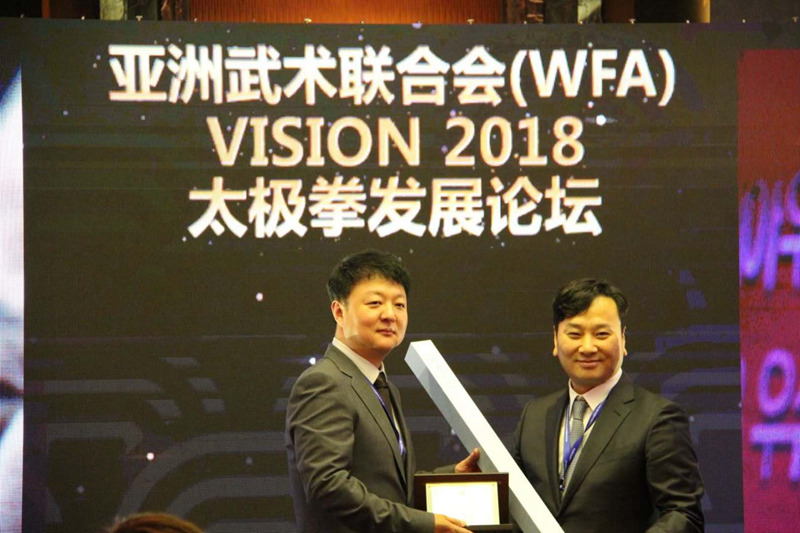 ���Ʒ���(hu��)�L(zh��ng)��{�Z�����Ƅ���˾����(j��ng)������Ѭ�����˸��x�ơ�