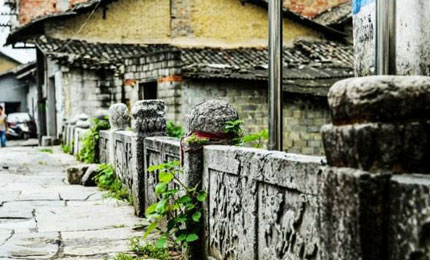 �e�ݹ��(zh��n)�����ƾõĚvʷ�����˹��e�ݳ������Ļ����N�������S���Ěvʷ���ľ��^���C�����eꖚvʷ���ľ��^�ľ��A����Ԕ��������CZYYW ���eꖿh�e�ݹ��(zh��n) Ͷ�� 